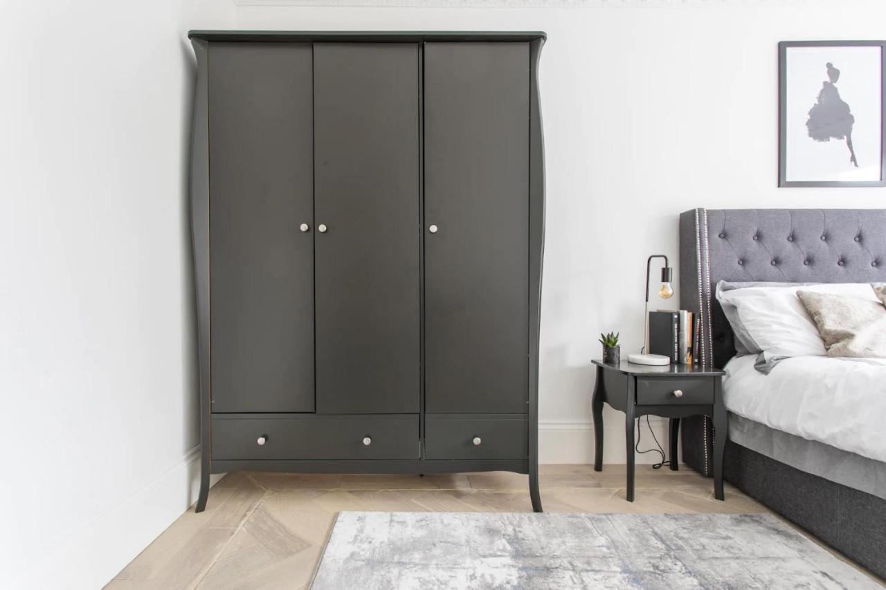 Апартаменты Spacious Flat In Лондон