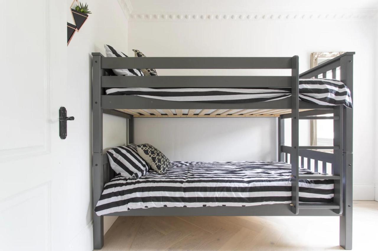 Апартаменты Spacious Flat In Лондон