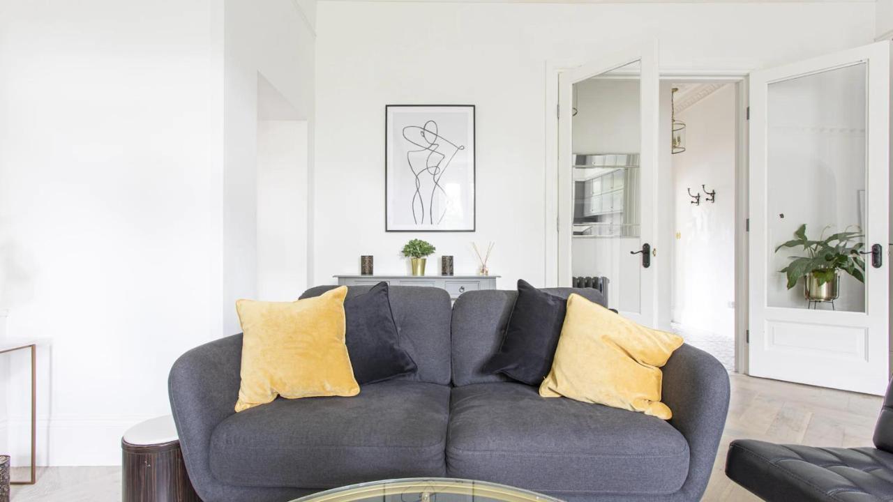 Апартаменты Spacious Flat In Лондон