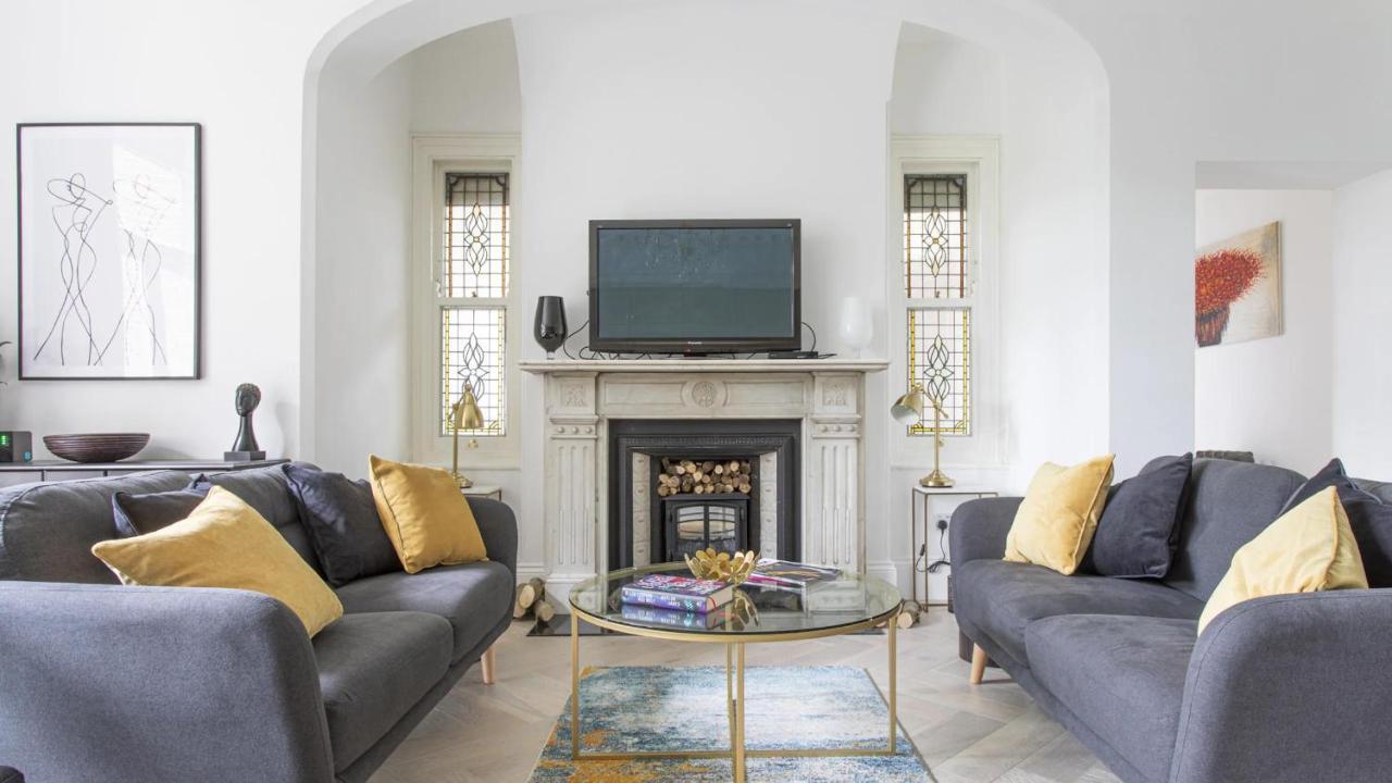 Апартаменты Spacious Flat In